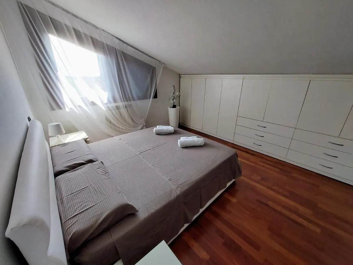 Appartamento Casa di Vika Volta Barozzo