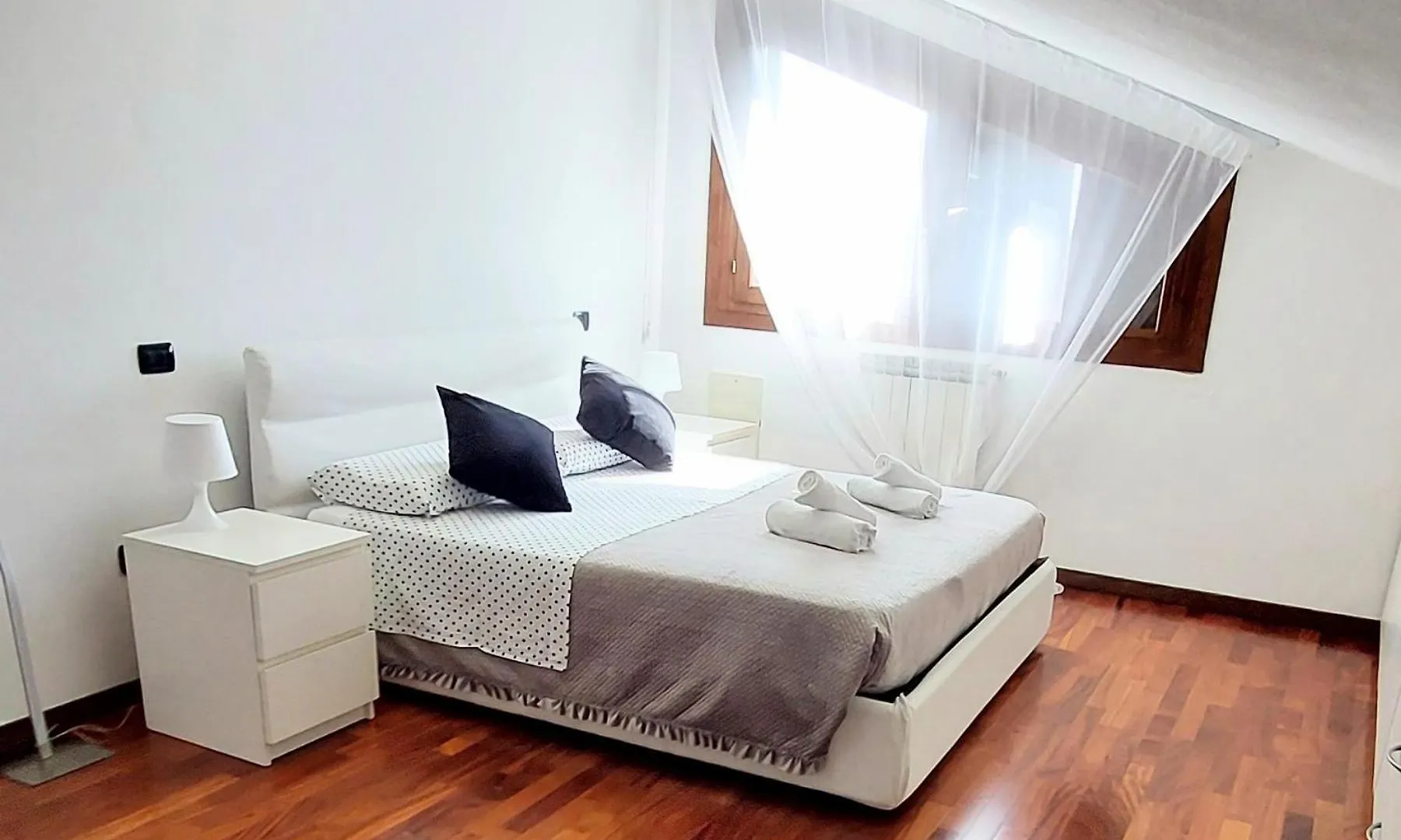 Appartamento Casa di Vika Volta Barozzo